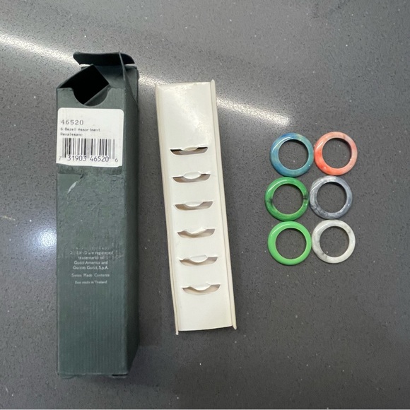 Six Gucci bezels for the vintage gold bangle watch htf marble print set in box - Picture 10 of 11